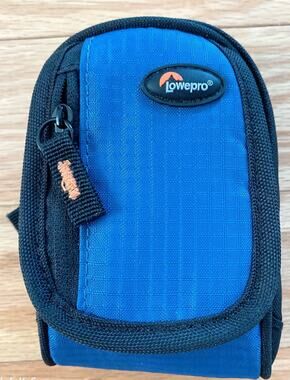 New Lowepro Ridge 30 Camera Case Blue Black Compact Digital Camera Pouch